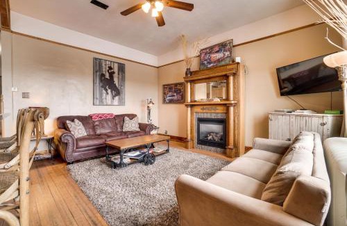 Laramie Apartment | Vintage Downtown Laramie Apartment with Deck!