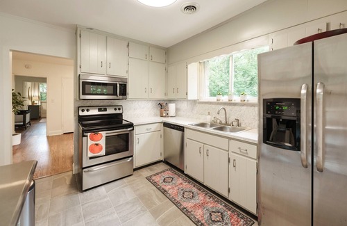 Inglewood House | *Vintage East Nash Retreat 15-min to Broadway*