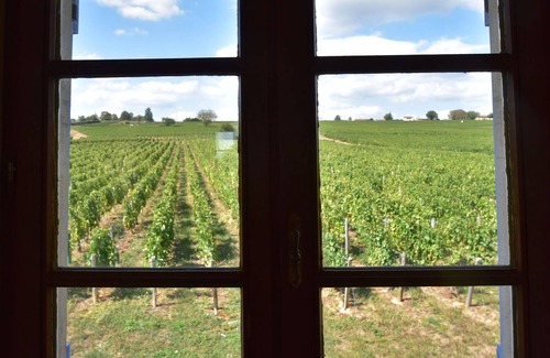 Chaintre Other | Vintage Farmhouse in Vinzelles with Pool & Centre Nearby