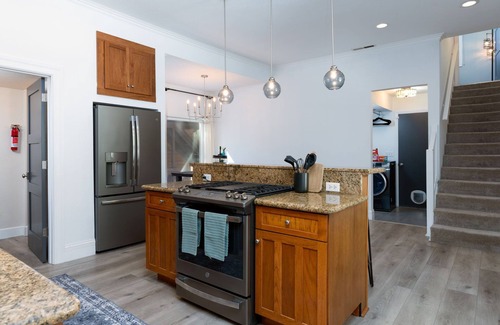 Carson City House | Vintage Gem 5-minute walk to Downtown Carson City! 25 minute drive to Lake Tahoe