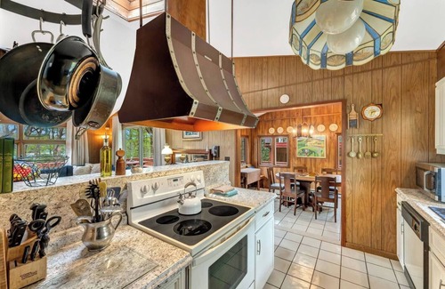 Long Pond House | Vintage Keys Lakefront: Autumn Escape w/Lake Access, Firepit, Indoor Pool