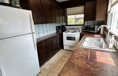 Delton Cottage | Vintage Lakefront Cottage on all sports lake.
