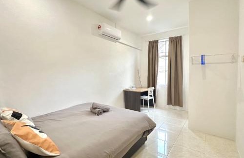 Simpang Ampat House | Vintage-Living 2Storey Haus12Pax