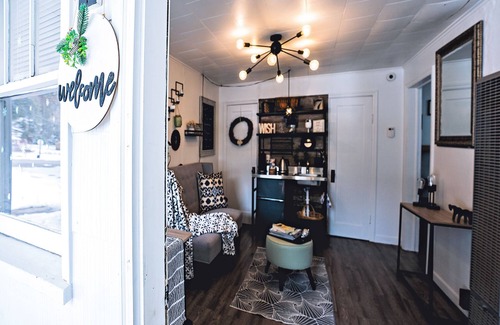 Mullan Apartment | Vintage Motel Riverside Apt. #7