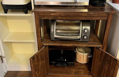 Ligonier Apartment | Vintage Motor Court Pet-friendly Ligonier Studio.