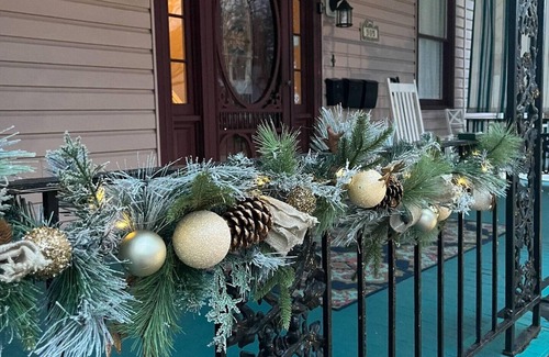 Ligonier Apartment | Vintage Motor Court Pet-friendly Ligonier Studio.
