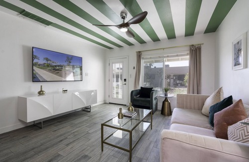 Encanto Apartment | Vintage Old Hollywood Charm in Prime PHX Location