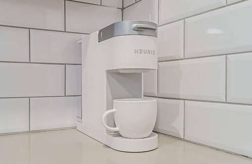 Encanto Apartment | Vintage Old Hollywood Charm in Prime PHX Location