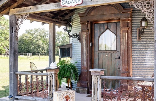 La Grange Cabin | Vintage Silo #3 | 8 Min. to Round Top | Sleeps 3