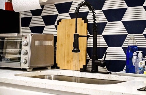 Central Oklahoma City Apartment | Vintage Studio 6min-plaza Dist Full Kitchen