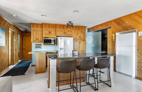 Leesville House | Vintage Sunrise House | Lake Murray BIG Views
