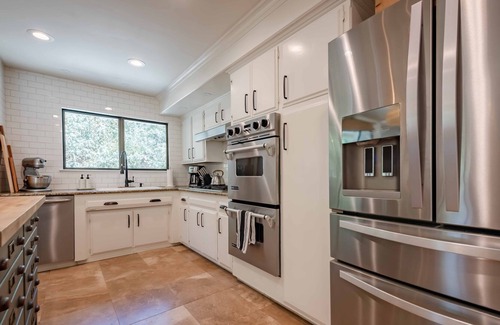 Atascadero House | Vintage Treehouse - 4BR/3BA - Midcentury Ranch Meets Coastal Cowboy Comfort