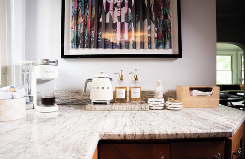 Oak Park House | Vintage Urban Retreat