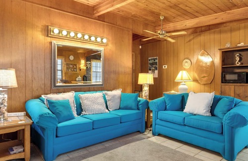 Laguna Beach Estates House | Vintage Waves