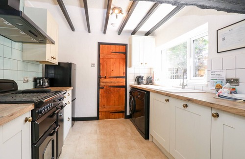 Freethorpe Cottage | Vintner's Cottage