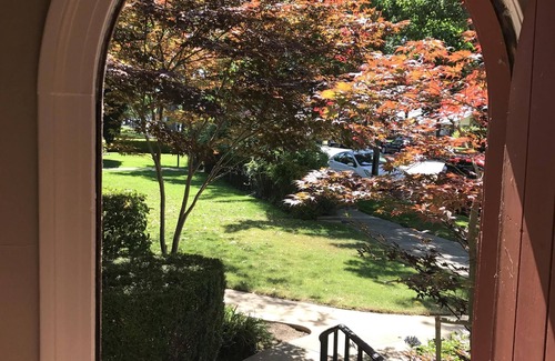 Lodi House | Vintner's Cottage One Block From Historic Downtown Lodi