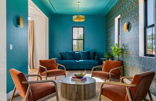 Temecula Resort | Vintners Village California-Chic Wine Estate