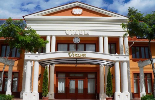 Kiskoroes Hotel | Vinum Hotel