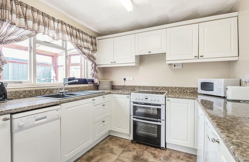 Feltwell Cottage | VIOLET COTTAGE, family friendly, with a garden in Feltwell