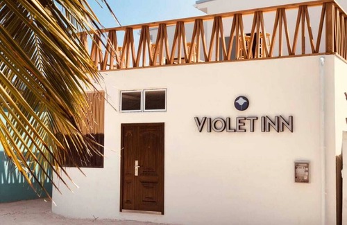 Dharavandhoo House | Violet Inn by Blue Surge