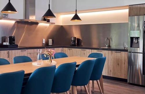Lanklaar House | VIP-Cottage für 12 Personen