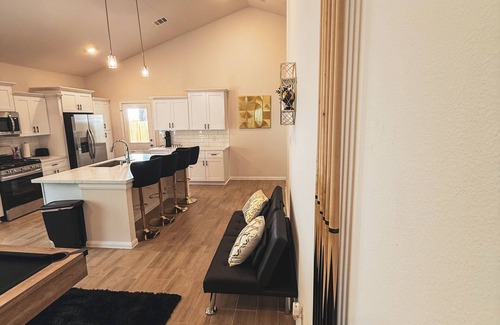 Cypress House | VIP Lounge- Luxe+ Private Sauna