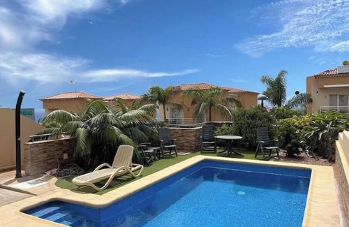 Puerto de Santiago Villa | VIP Villa with Sea View, 5 Bedrooms and Heated Pool