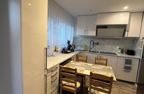 Wiesloch Apartment | ❤ VipStay Stylish 65m² suite with extra kitchen, 2 balconies, parking, Wi-Fi. ❤