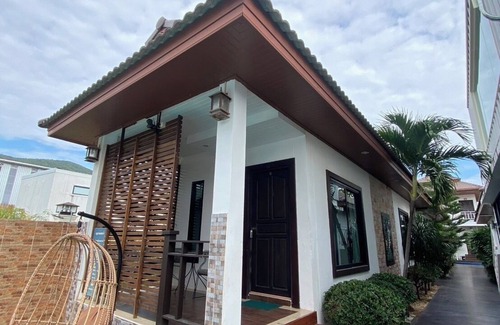 Koh Lan Resort | Virawan pool resort kohlarn