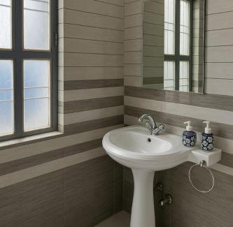 Village Hokra House | Viren Niwas