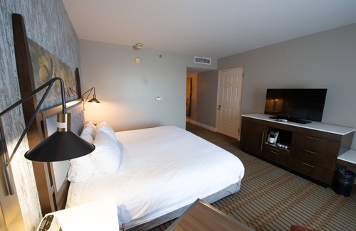 Glen Allen Hotel | Virginia Crossings Hotel, Tapestry Collection by Hilton