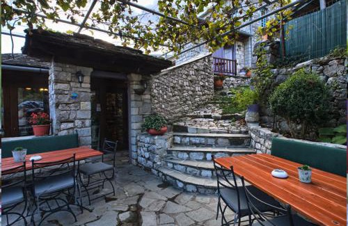 Asprangeloi House | Virginia