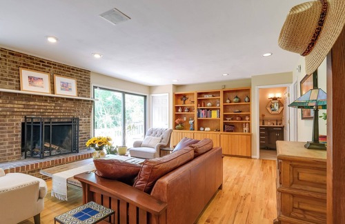 Cave Spring House | Virginia Retreat w/ Deck, 7 Mi to Downtown Roanoke