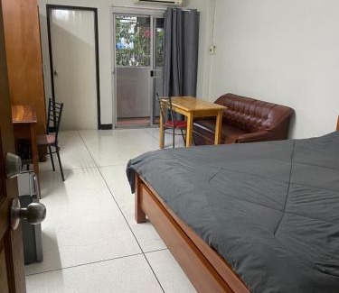 Din Daeng Apartment | Viriyapon 1st floor
