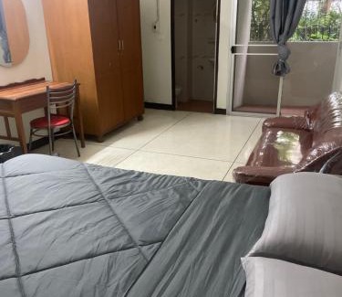 Din Daeng Apartment | Viriyapon