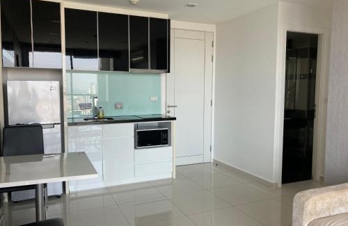 Pratumnak Hill Apartment | Vision Pratumnak By Pattaya Sunny Rentals