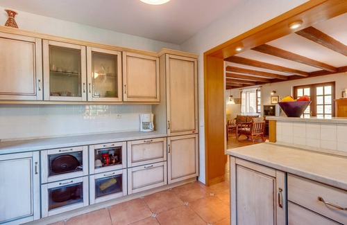 Osor House | Visit our lovely three storey family house surrounded by spacious garden