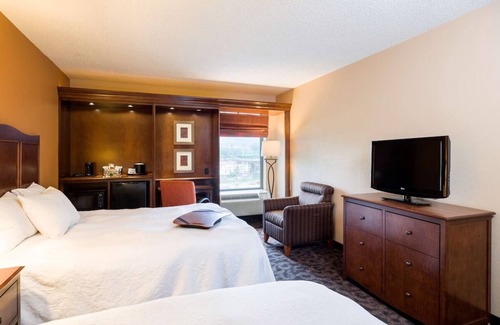 Danville House | Visit Pool Stay Near Hess Rec Area With Pet Friendly Amenities Parking