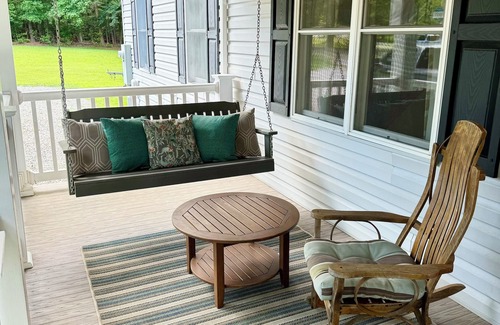 Henrico House | Visit The Good Life on Lake Gaston! 5 bedrooms with kayaks, SUPs, pedal boat.