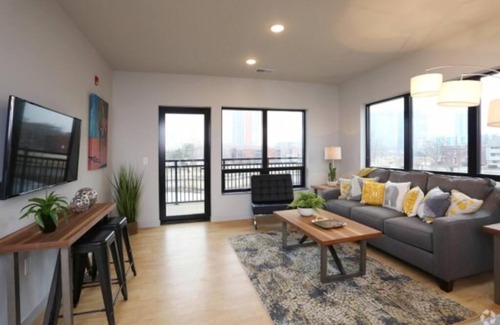 Champaign Apartment | visit the lakefront