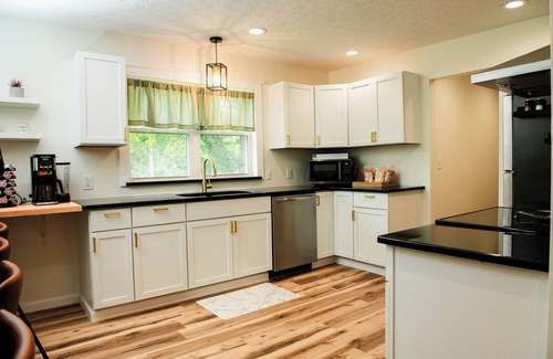 Wheelersburg House | Visit The Sage Door House