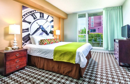 Inner Harbour Resort | Visit the World-Famous Butchart Gardens!