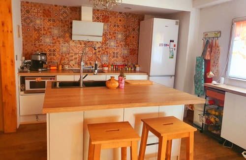 Vespella de Gaia Cottage | Vista al Mar, Piscina y Paz: tu Escape Perfecto en Esta Casa Rural Única