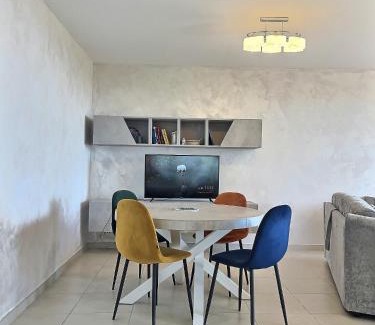 Cassis Apartment | Vista Calanques 6 personnes fibre piscine vu mer
