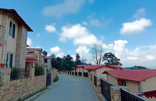 Majkhali Apartment | Vista Casita Ranikhet Serene Homestay Himalaya Lap