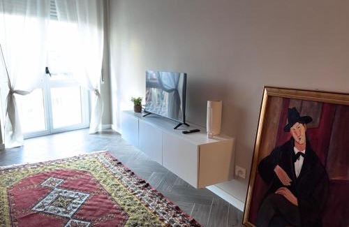 Casale Monferrato Apartment | Vista con camera - appartamento Grignolino