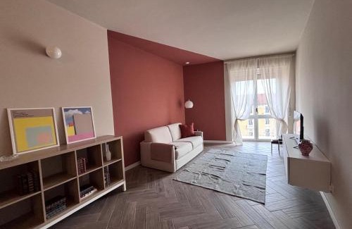 Casale Monferrato Apartment | Vista con camera - appartamento Grignolino