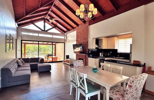 Urbanizacion Raul Ruiz Villa | Vista del Campo Country Club & Villas