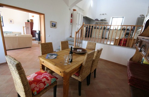 Corte Vidreiro Villa | Vista do Moinho - A charming 4 bedroom villa, with private garden and pool
