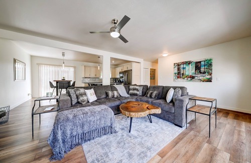 Okanagan-Similkameen House | Vista La Rosa - The rose garden lake view house!